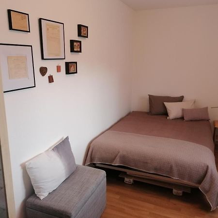 Konditor B & B Frenkendorf Екстериор снимка
