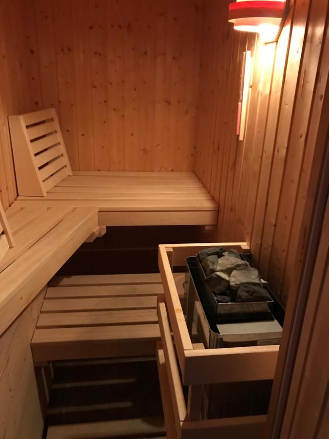 Konditor B & B Frenkendorf Екстериор снимка
