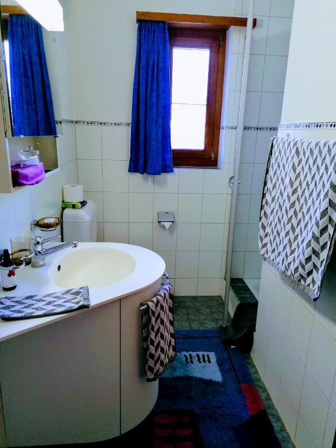 Konditor B & B Frenkendorf Екстериор снимка