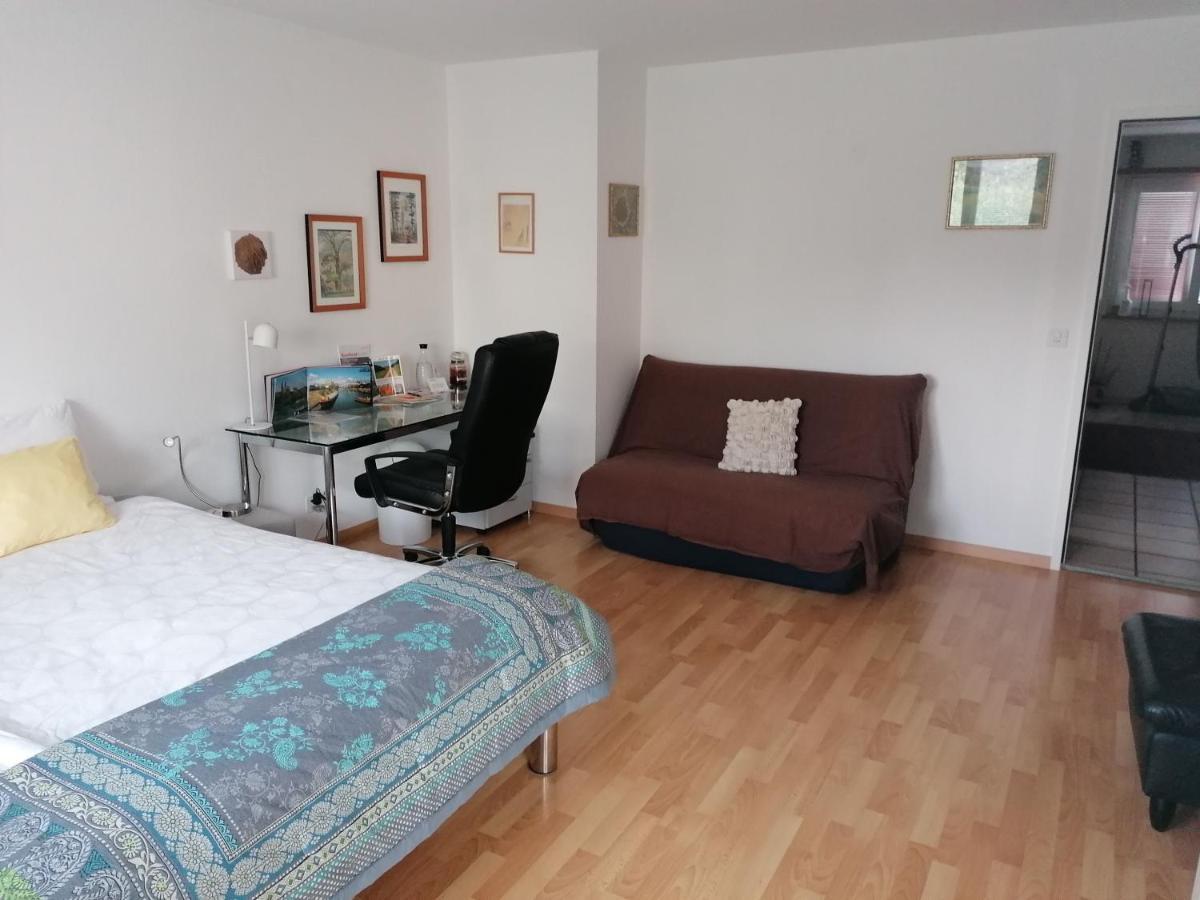 Konditor B & B Frenkendorf Екстериор снимка