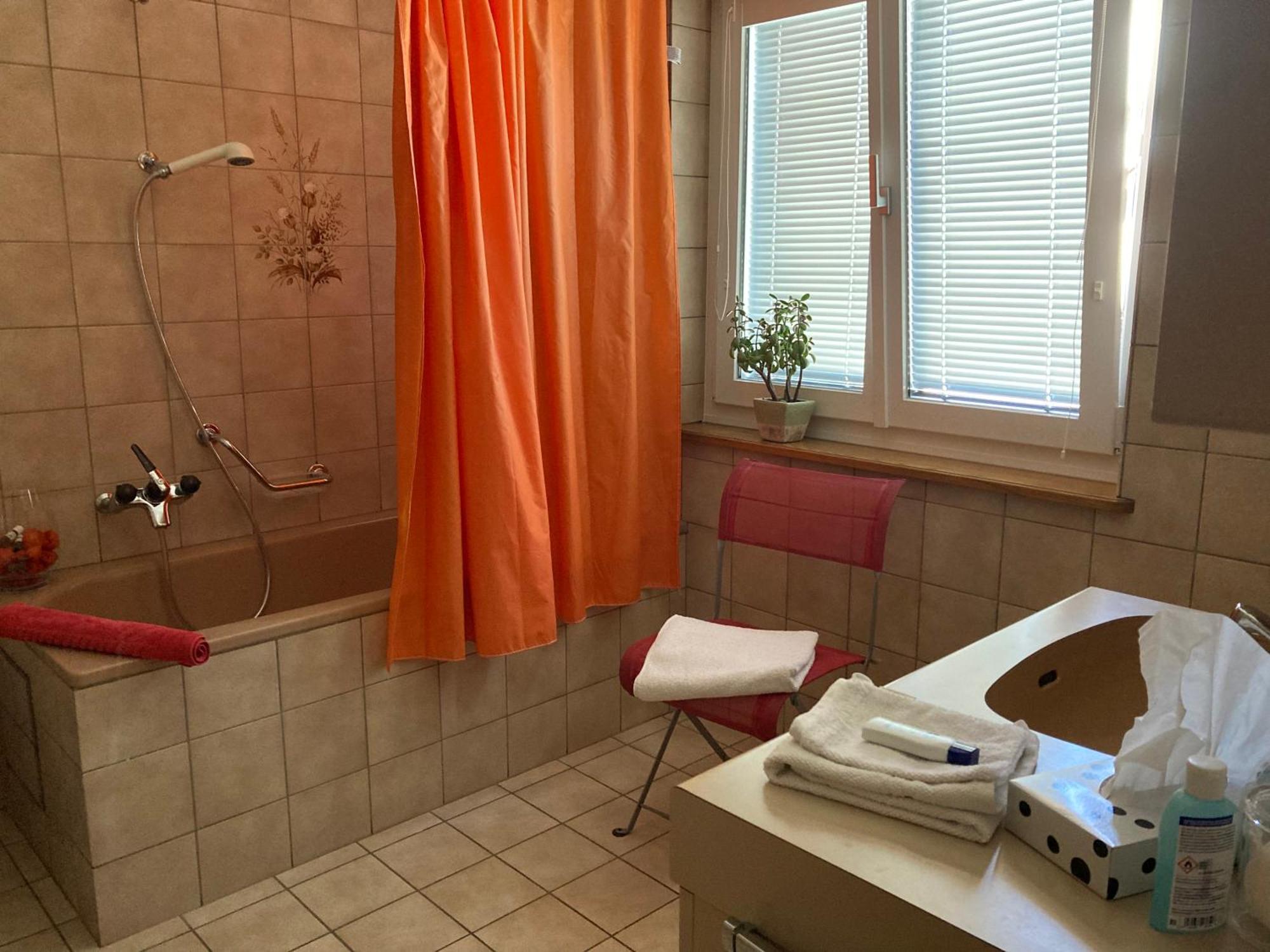 Konditor B & B Frenkendorf Екстериор снимка